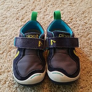 Plae Shoes!